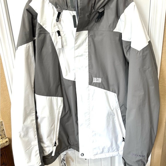 Volcom Gray and White Ski Jacket - Picture 1 of 10